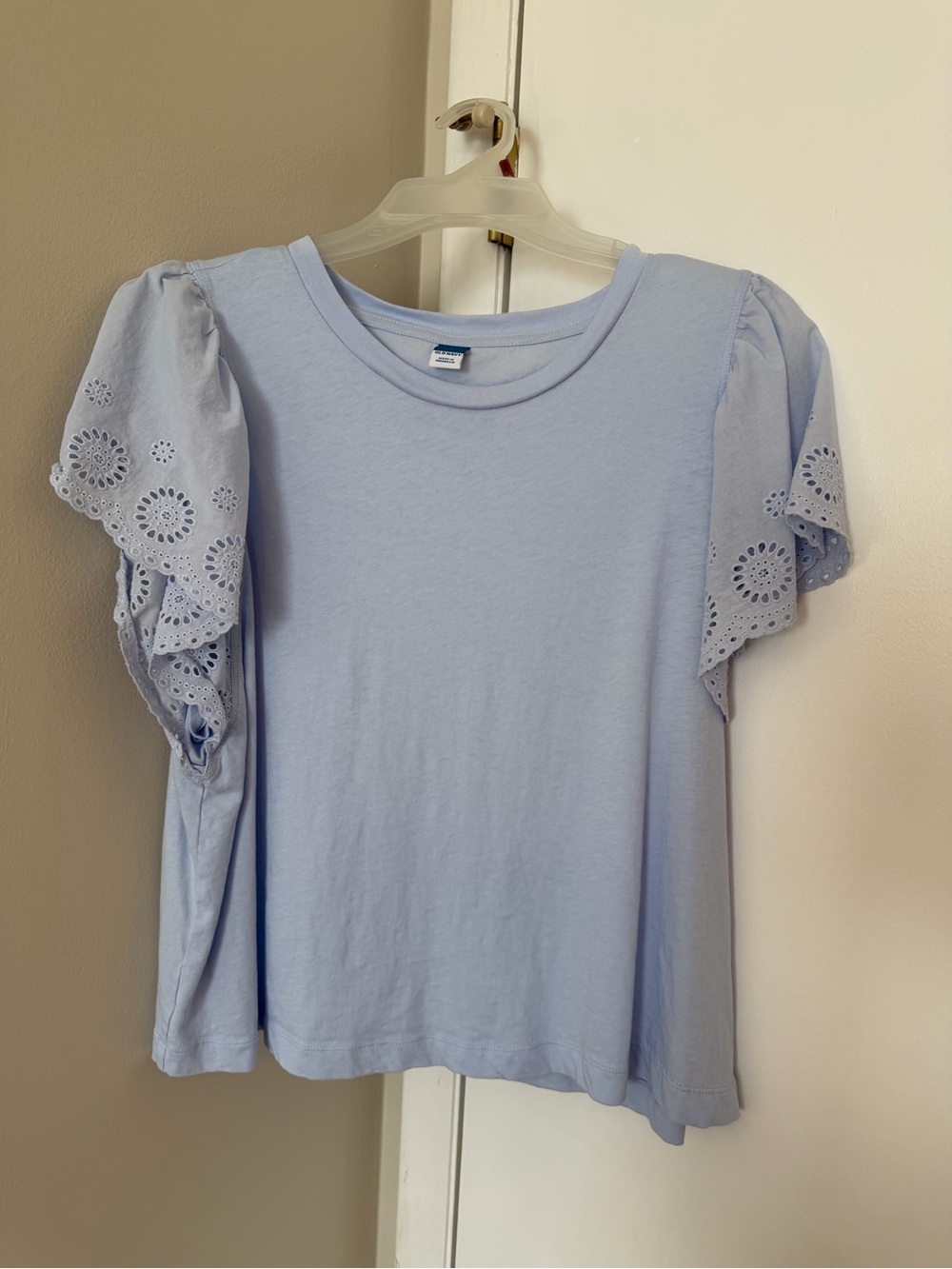 Old Navy Light Blue Eyelet Flutter Sleeve Tee